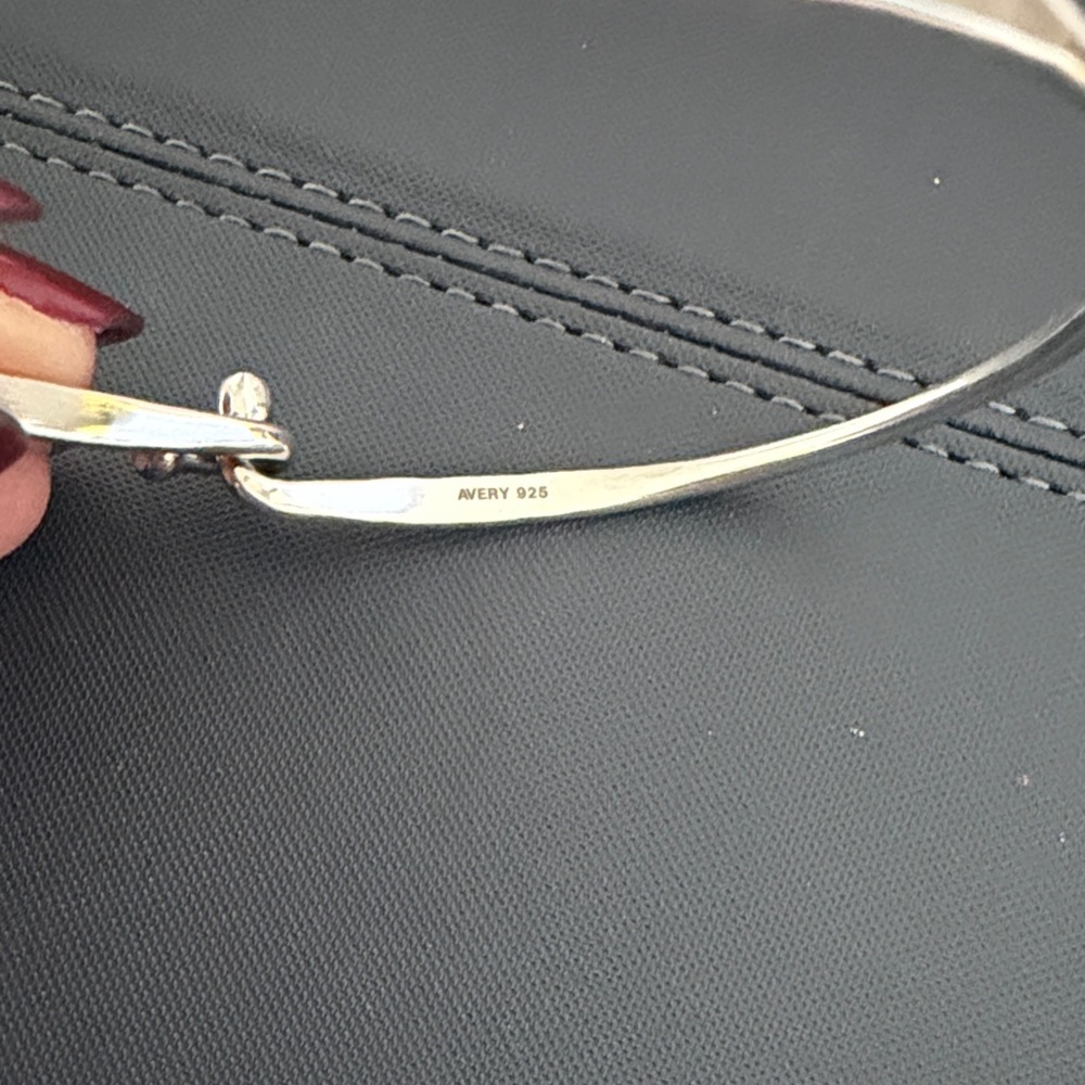 James Avery Silver Hammered Hook-on Bracelet - Picture 4 of 5